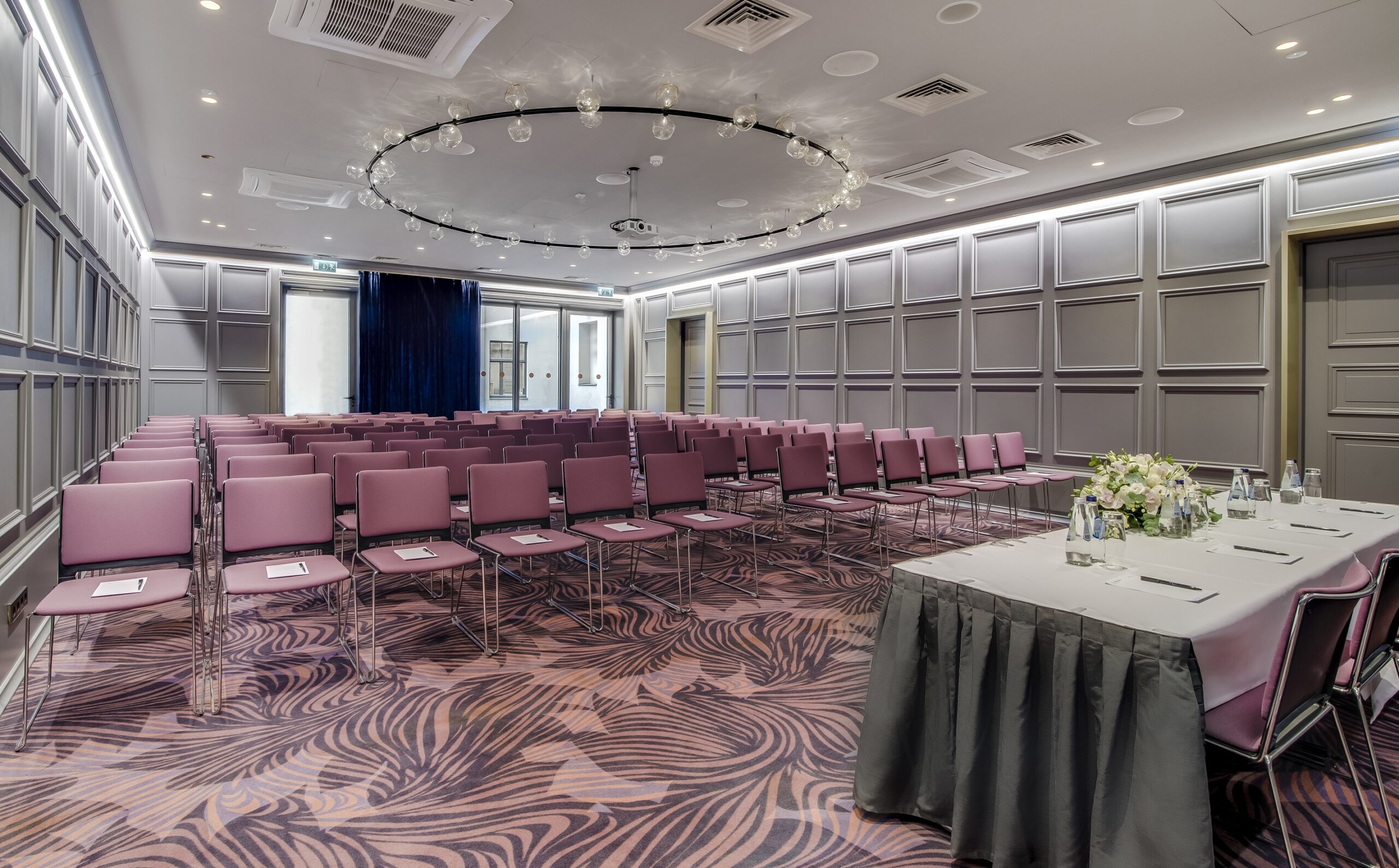 Grand Poet by Semarah Hotels
